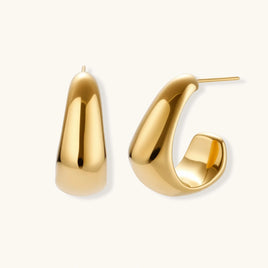 Sculpted Curve Gold Huggie Earrings | Olaty