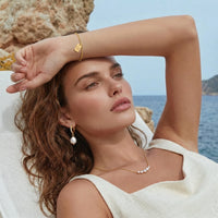 Feminine Aura Golden Arc Necklace Pendant | Olaty