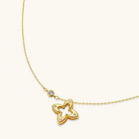 Product video showcasing Blooming Star Open Petal Necklace with sculptural open petals and an elegant star-inspired floral pendant design | Olaty