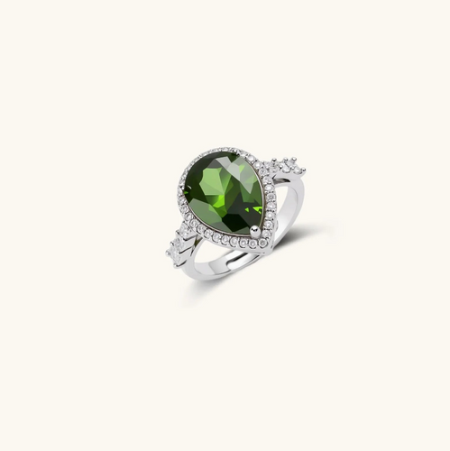 Product video showcasing Emerald Green Teardrop Halo Jewelry Set with emerald green teardrop stones, sparkling halo details and coordinated jewelry pieces | Olaty