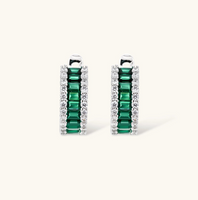 Product video showcasing Emerald Avenue Jewelry Set with rich emerald green details and coordinated statement jewelry pieces | Olaty