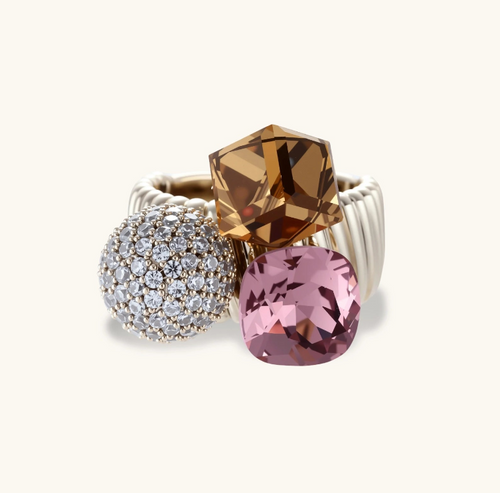 Product video showcasing Trinity Glow Statement Ring with a bold three-part sculptural design and polished statement finish | Olaty