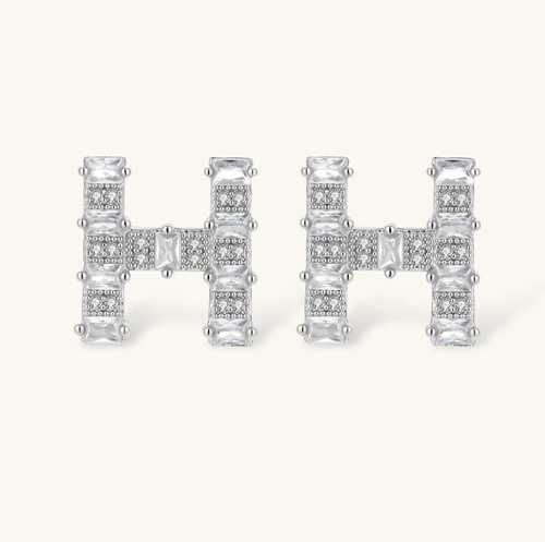 Product video showcasing H Initial Zirconia Necklace & Stud Earrings Set with sparkling zirconia details, H initial design and coordinated necklace and stud earrings | Olaty